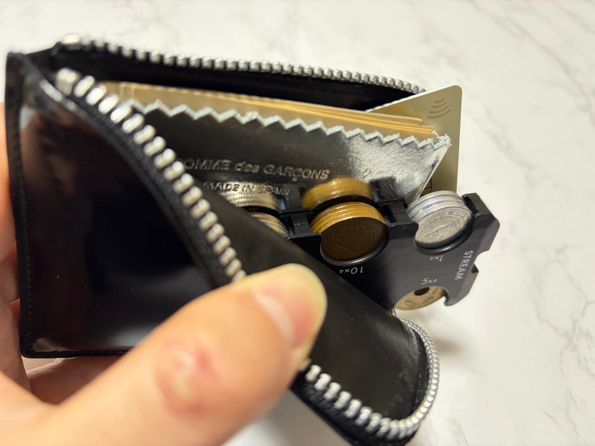 私のコムデギャルソンL字財布の中身